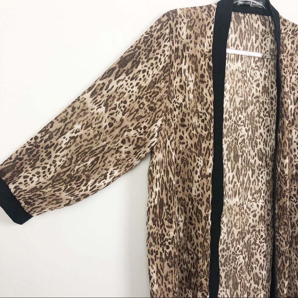 Signature Collection Leopard Kimono - Picture 3 of 6